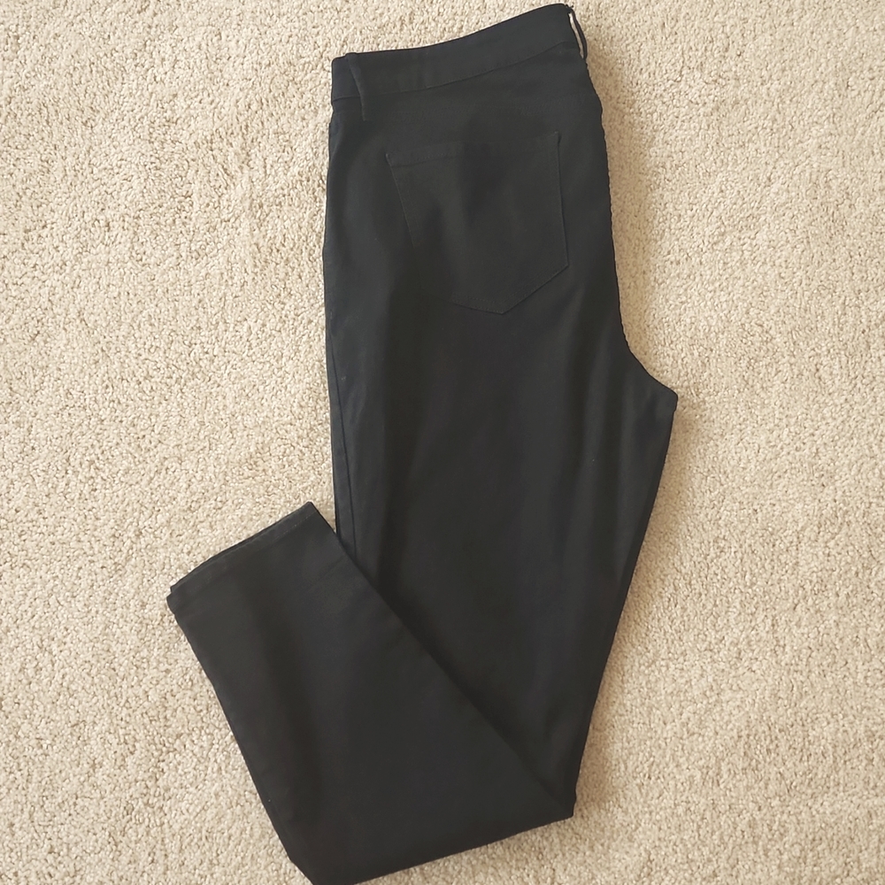 Old Navy plus size 16 skinny black jeans